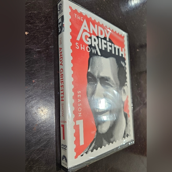 The Andy Griffith Show Season 1 DVD Set - Picture 2 of 3